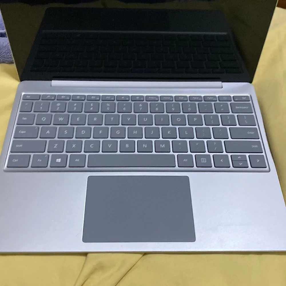 Surface Laptop Go for Business - Platinum, Intel Core i5, 8GB RAM…
